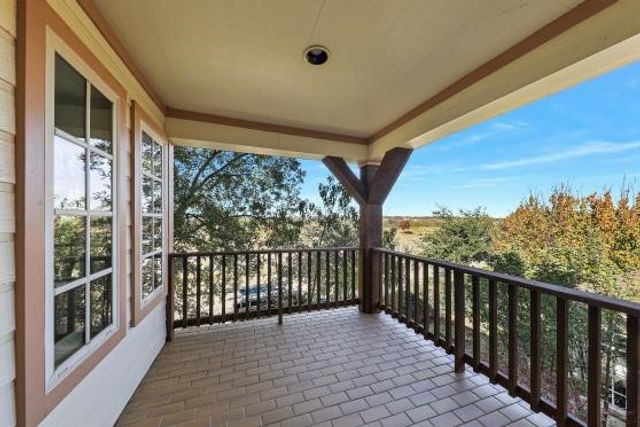 2201 Shakespeare Street, Carrollton, TX 75010