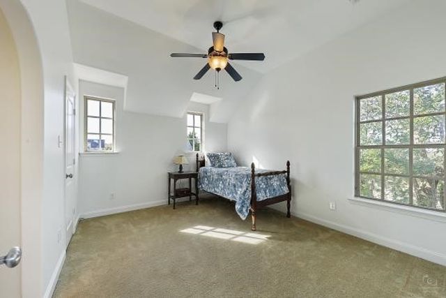 2201 Shakespeare Street, Carrollton, TX 75010