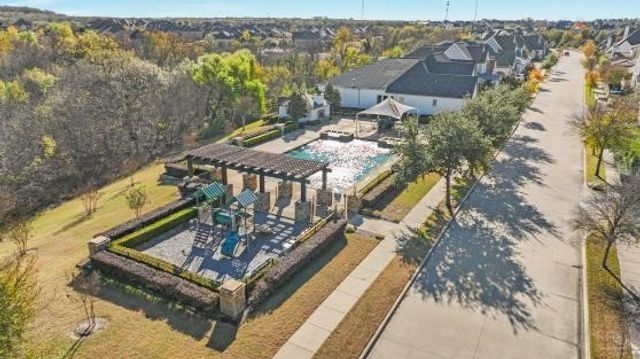 2201 Shakespeare Street, Carrollton, TX 75010