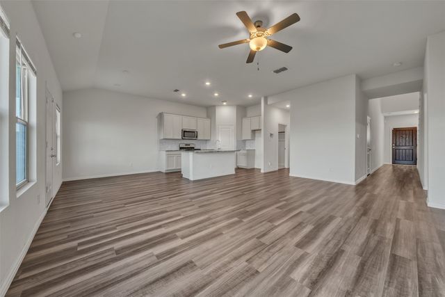 10012 Callan Lane, Fort Worth, TX 76131