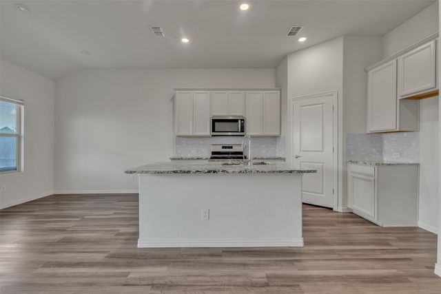 10012 Callan Lane, Fort Worth, TX 76131