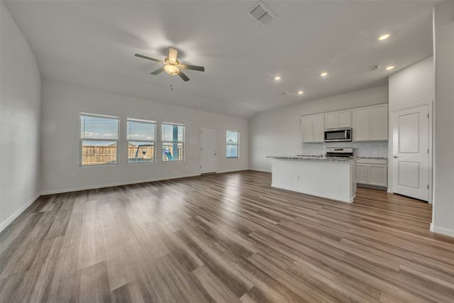 10012 Callan Lane, Fort Worth, TX 76131