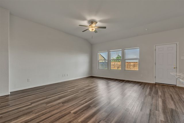 10012 Callan Lane, Fort Worth, TX 76131