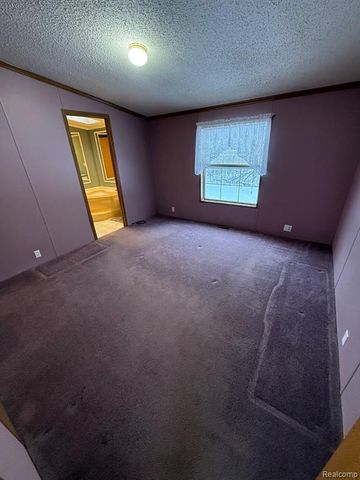 11359 Lake Drive, Fenton, MI 48430