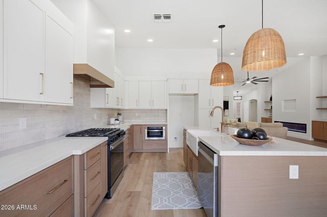 5440 W SARAGOSA Street, Chandler, AZ 85226