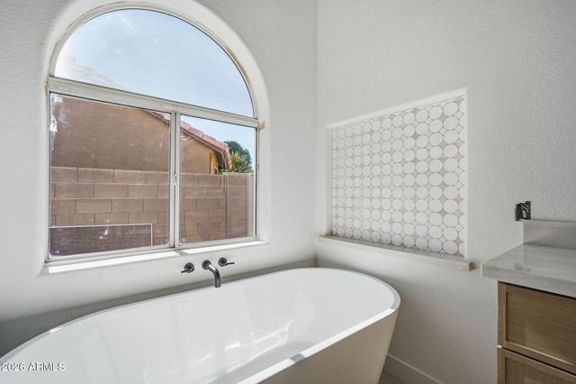 5440 W SARAGOSA Street, Chandler, AZ 85226