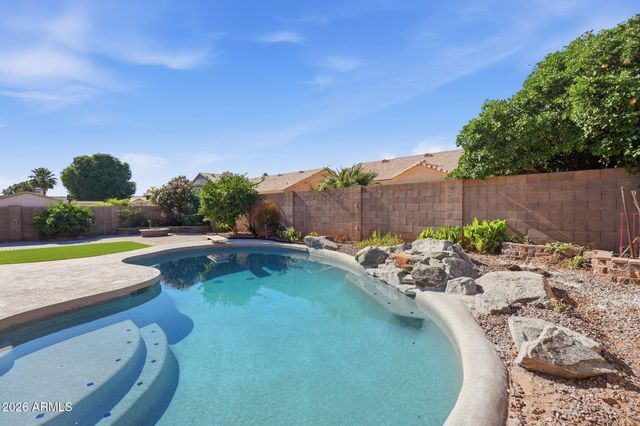 5440 W SARAGOSA Street, Chandler, AZ 85226