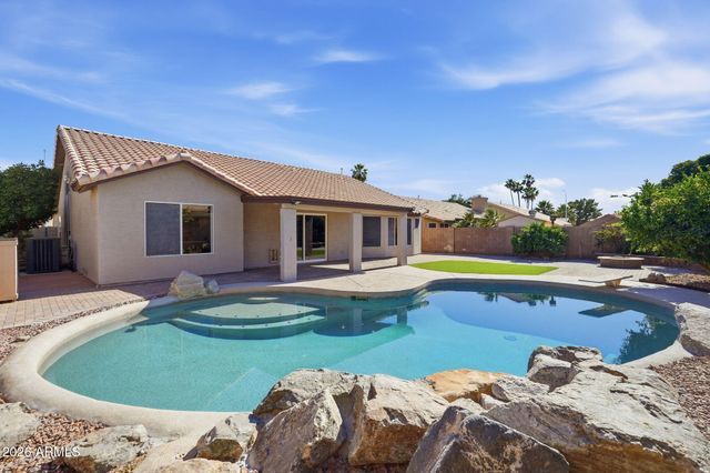 5440 W SARAGOSA Street, Chandler, AZ 85226