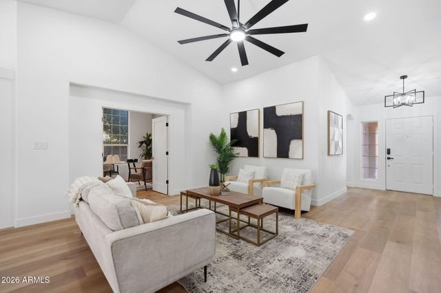 5440 W SARAGOSA Street, Chandler, AZ 85226