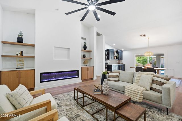 5440 W SARAGOSA Street, Chandler, AZ 85226