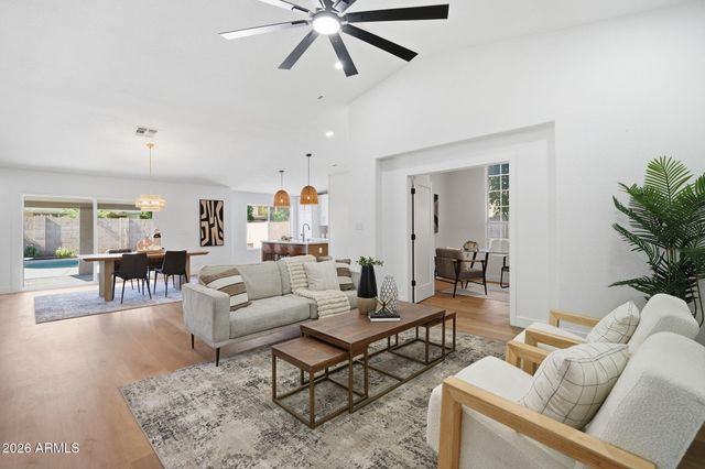 5440 W SARAGOSA Street, Chandler, AZ 85226