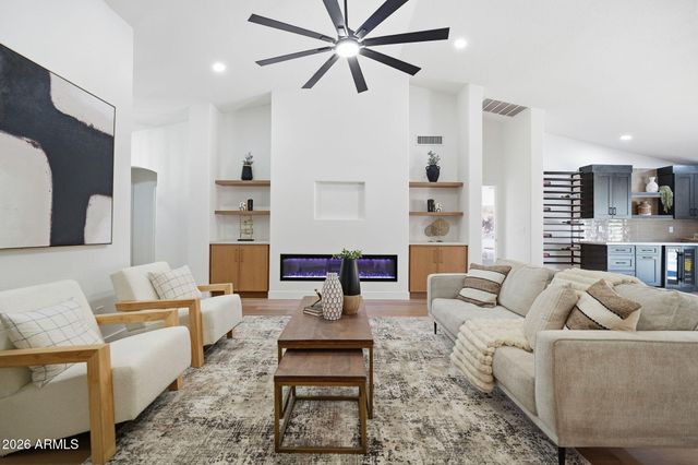 5440 W SARAGOSA Street, Chandler, AZ 85226