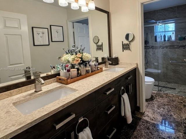 834 Verona Lake Dr, Weston, FL 33326