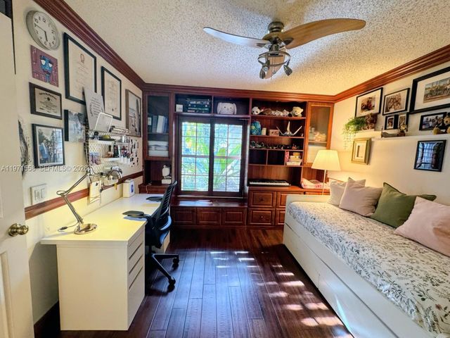 834 Verona Lake Dr, Weston, FL 33326