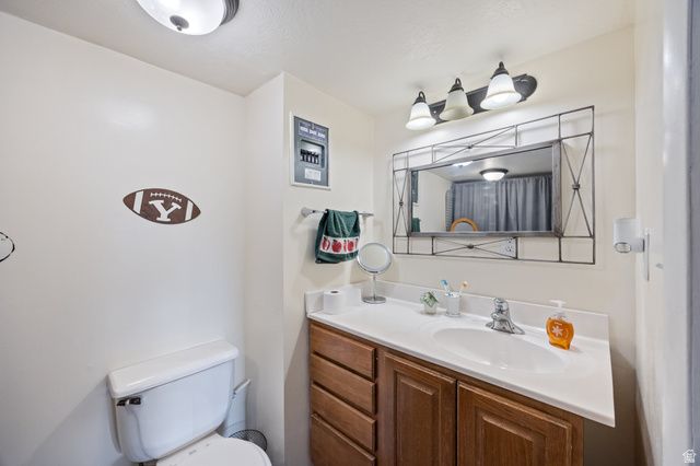 793 E ORCHARD DR, Pleasant Grove, UT 84062