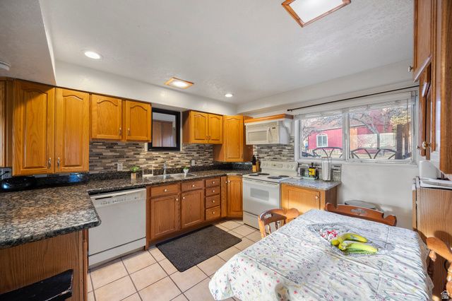 793 E ORCHARD DR, Pleasant Grove, UT 84062