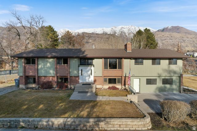 793 E ORCHARD DR, Pleasant Grove, UT 84062