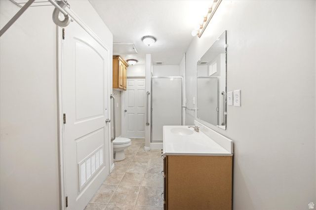 793 E ORCHARD DR, Pleasant Grove, UT 84062