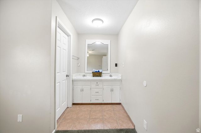 793 E ORCHARD DR, Pleasant Grove, UT 84062