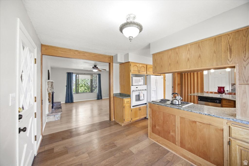 Image 14 of property listing at 793 E ORCHARD DR, Pleasant Grove, UT 84062