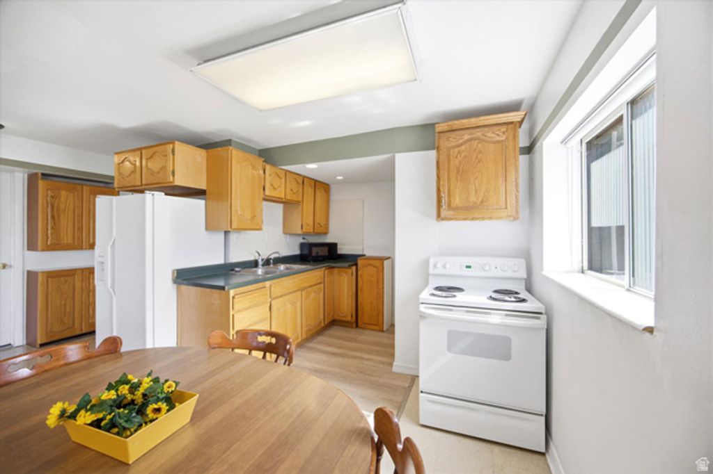 Image 15 of property listing at 793 E ORCHARD DR, Pleasant Grove, UT 84062