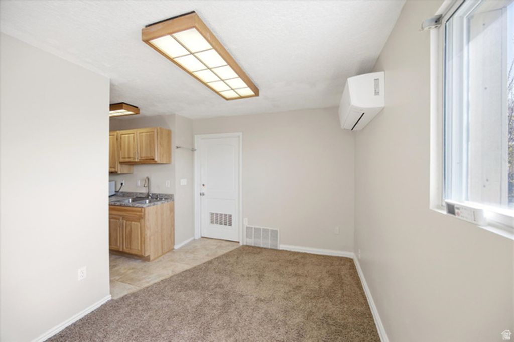 Image 18 of property listing at 793 E ORCHARD DR, Pleasant Grove, UT 84062