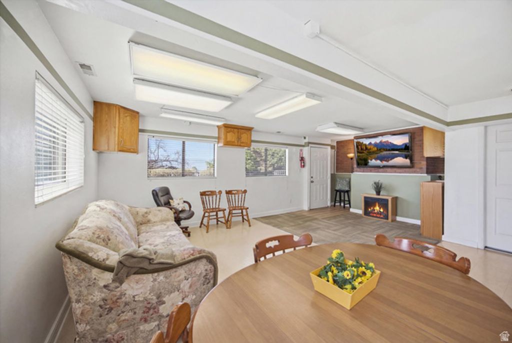 Image 20 of property listing at 793 E ORCHARD DR, Pleasant Grove, UT 84062