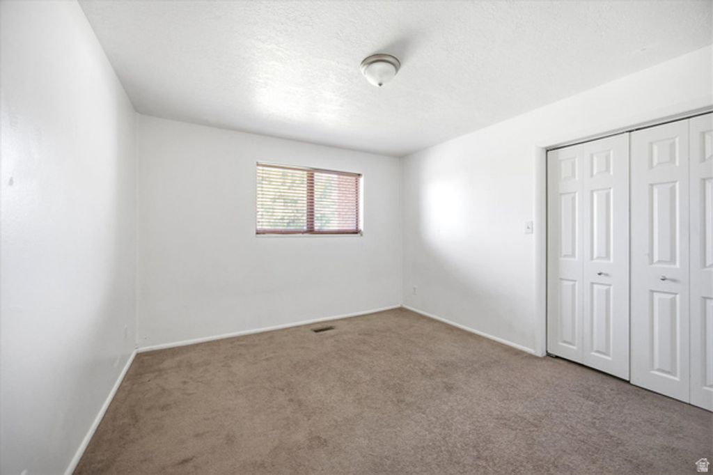Image 26 of property listing at 793 E ORCHARD DR, Pleasant Grove, UT 84062