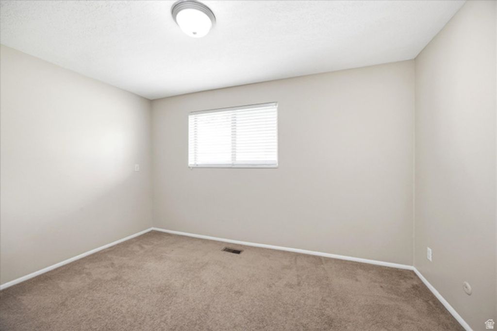 Image 34 of property listing at 793 E ORCHARD DR, Pleasant Grove, UT 84062