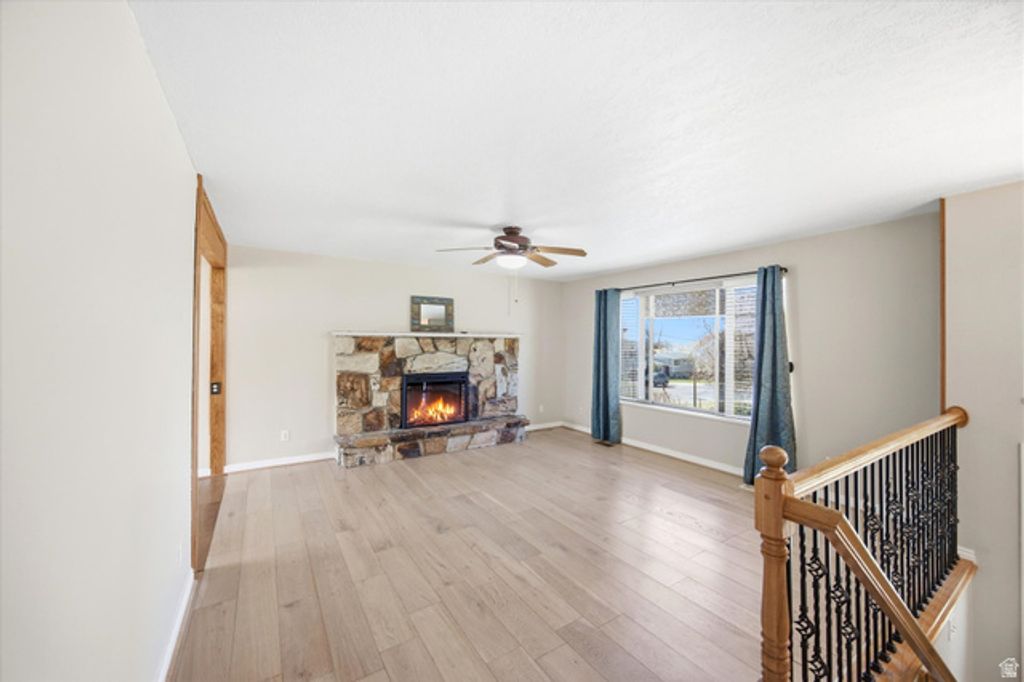 Image 7 of property listing at 793 E ORCHARD DR, Pleasant Grove, UT 84062