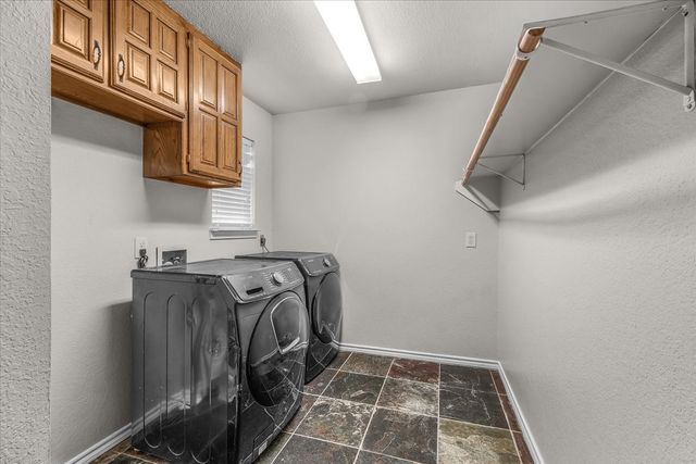 413 Flagstone Drive, Burleson, TX 76028