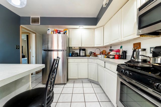 11549 S Lee Road, Alsip, IL 60803