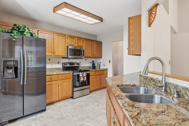 3773 Greenbriar Drive, Columbus, IN 47203