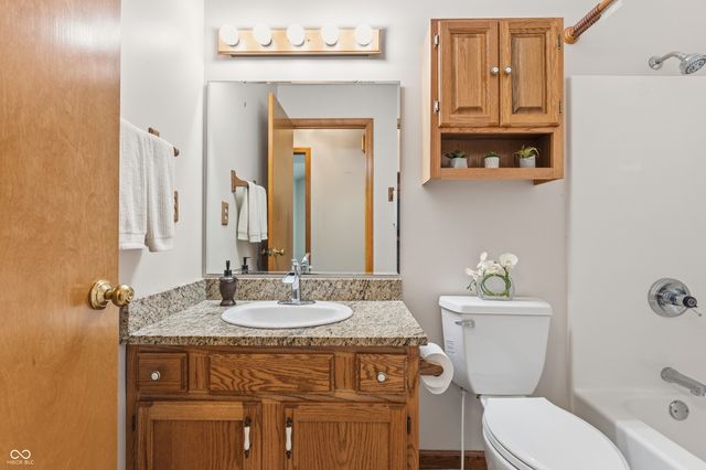 3773 Greenbriar Drive, Columbus, IN 47203