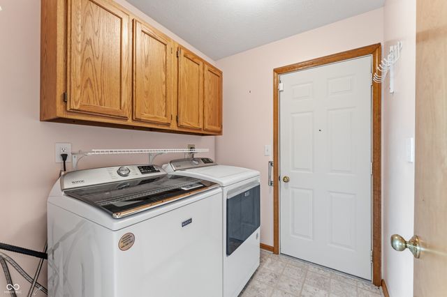 3773 Greenbriar Drive, Columbus, IN 47203