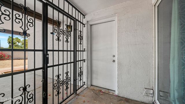 648 E TAM OSHANTER Drive, Phoenix, AZ 85022