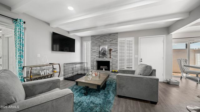 648 E TAM OSHANTER Drive, Phoenix, AZ 85022