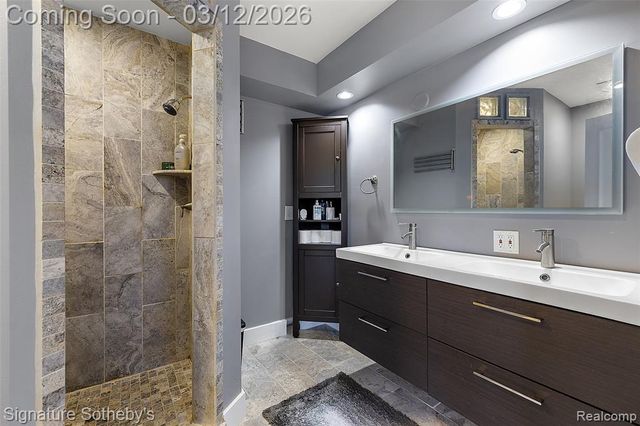 24822 Portsmouth Avenue, Novi, MI 48374