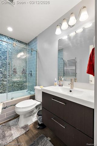 24822 Portsmouth Avenue, Novi, MI 48374