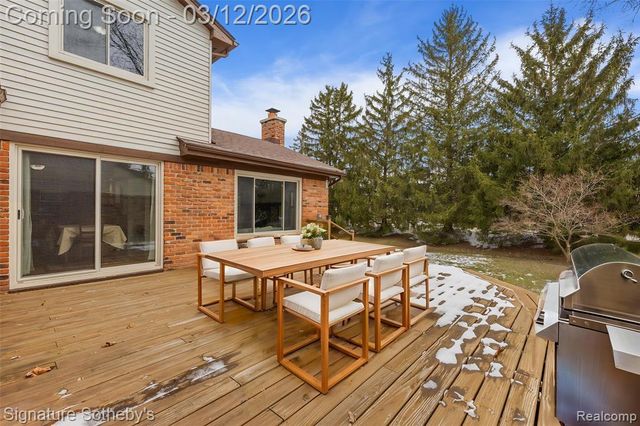 24822 Portsmouth Avenue, Novi, MI 48374