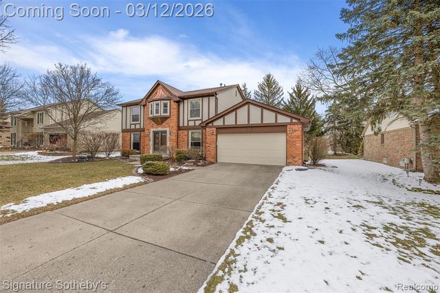 24822 Portsmouth Avenue, Novi, MI 48374