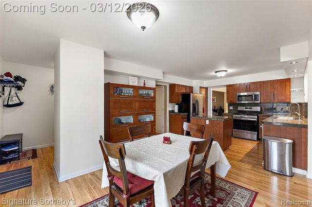 24822 Portsmouth Avenue, Novi, MI 48374