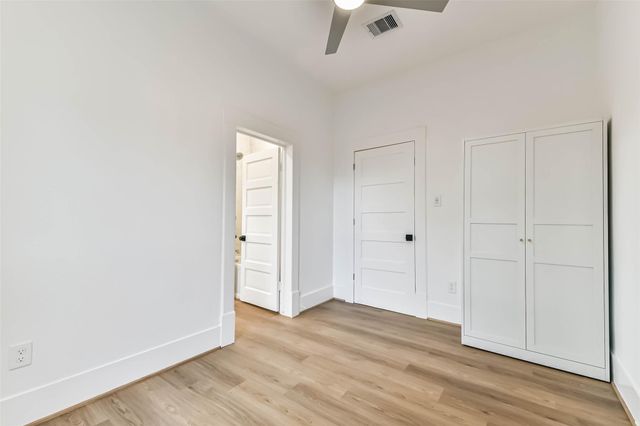 1616 38th Street, Galveston, TX 77550