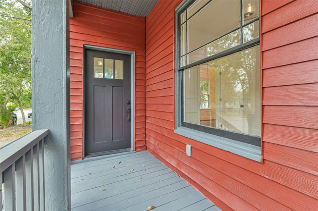 1616 38th Street, Galveston, TX 77550