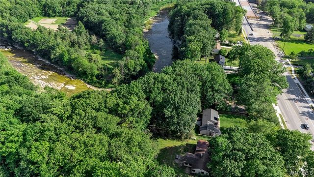 1935 Transit Road, Elma, NY 14059