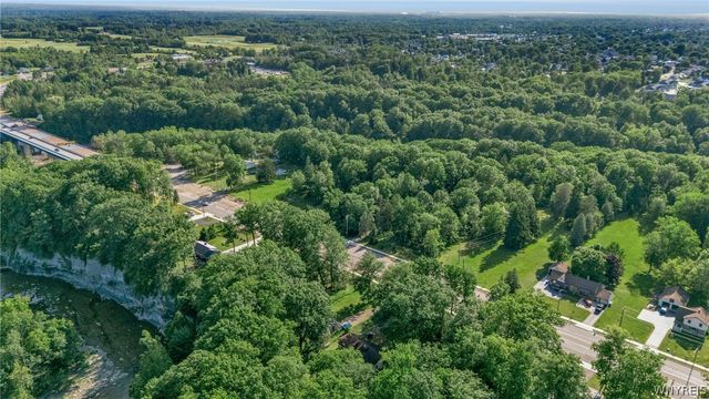1935 Transit Road, Elma, NY 14059