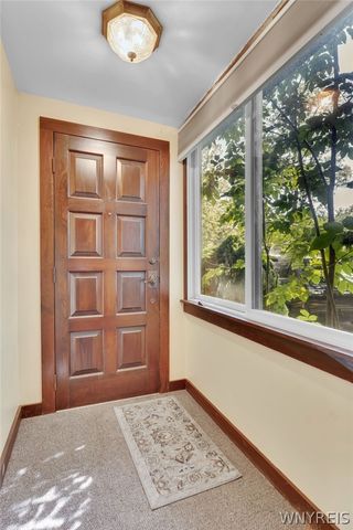 1935 Transit Road, Elma, NY 14059