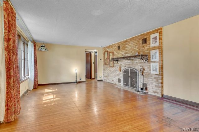 1935 Transit Road, Elma, NY 14059