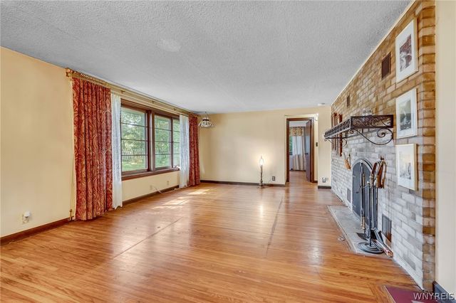 1935 Transit Road, Elma, NY 14059