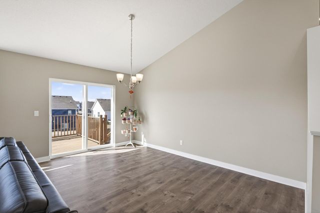 18099 Heirloom Court, Lakeville, MN 55044